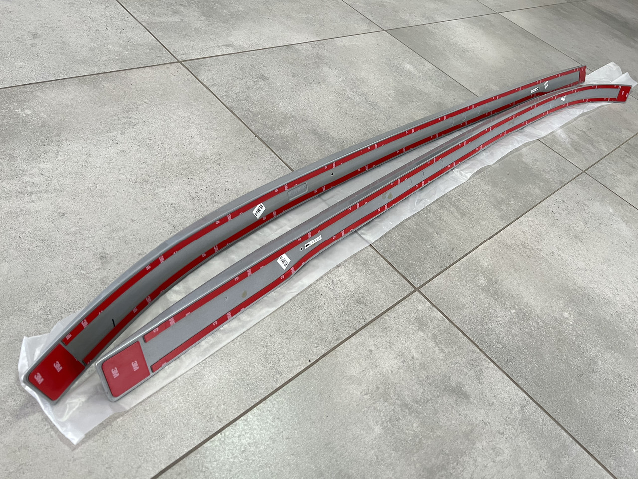 Рейлінги на дах Nissan Kicks 2016-2022 оригінальний дизайн (абс пластик, монтаж на скотч), фото 1