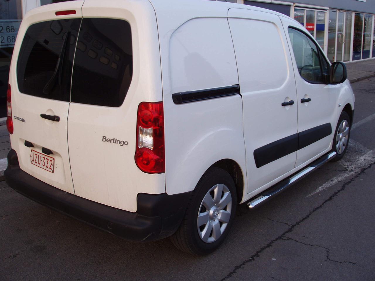 Пороги бічні B2 (труби з поступками) Citroen Berlingo/Peugeot Partner 1996-2008