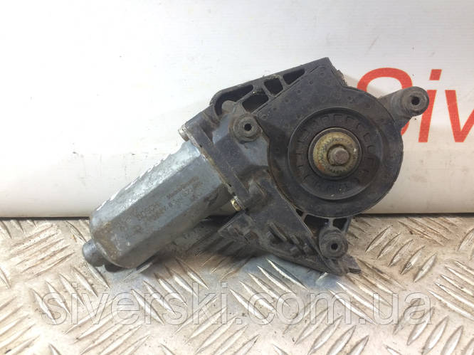 Моторчик стеклоподъемника, передний правый, Volkswagen Passat B5 (ID ...