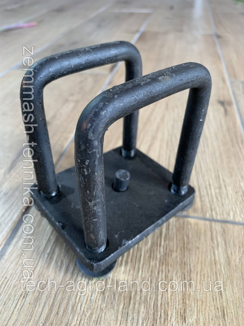 Кронштейн кріплення лапи пружинної стійки на польський культиватор Bomet брус 60х60