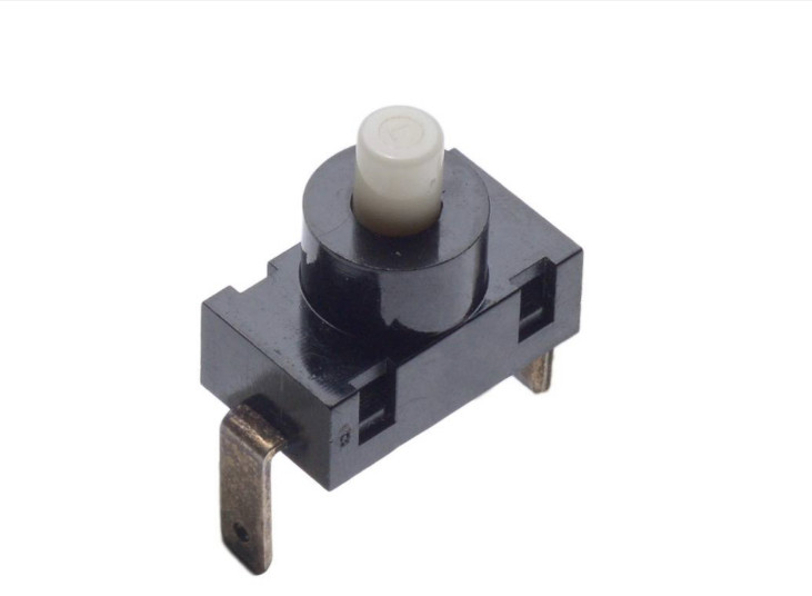 Кнопка універсальна вмик/вимик для пилососів, з фіксацією 220 В 12 A KAG-03B