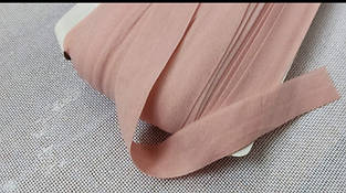 Свытла пудра - на выдрыз трикотажна окантовочна бейка стрейч матова 2см