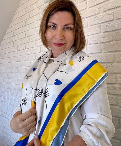 Шовкова хустка патріотична 90*90 см біла з синьо-жовтим ручна обробка краю, фото 1