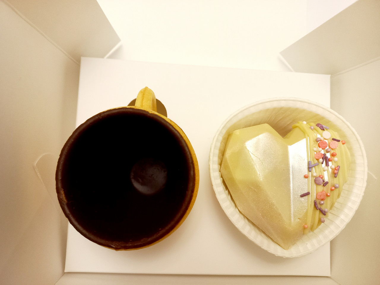 Набор : 1 съедобная чашка - печенье + 1 шоколадная бомбочка - сердечко - фото 3 - id-p1777024269