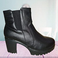 Черевики жіночі чорні широкий каблук, на блискавці