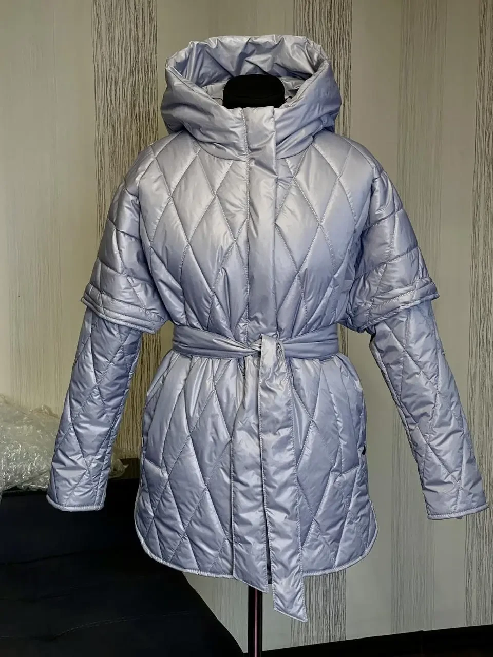 Весняні жіночі куртки з відстібними рукавами розміри 44-54