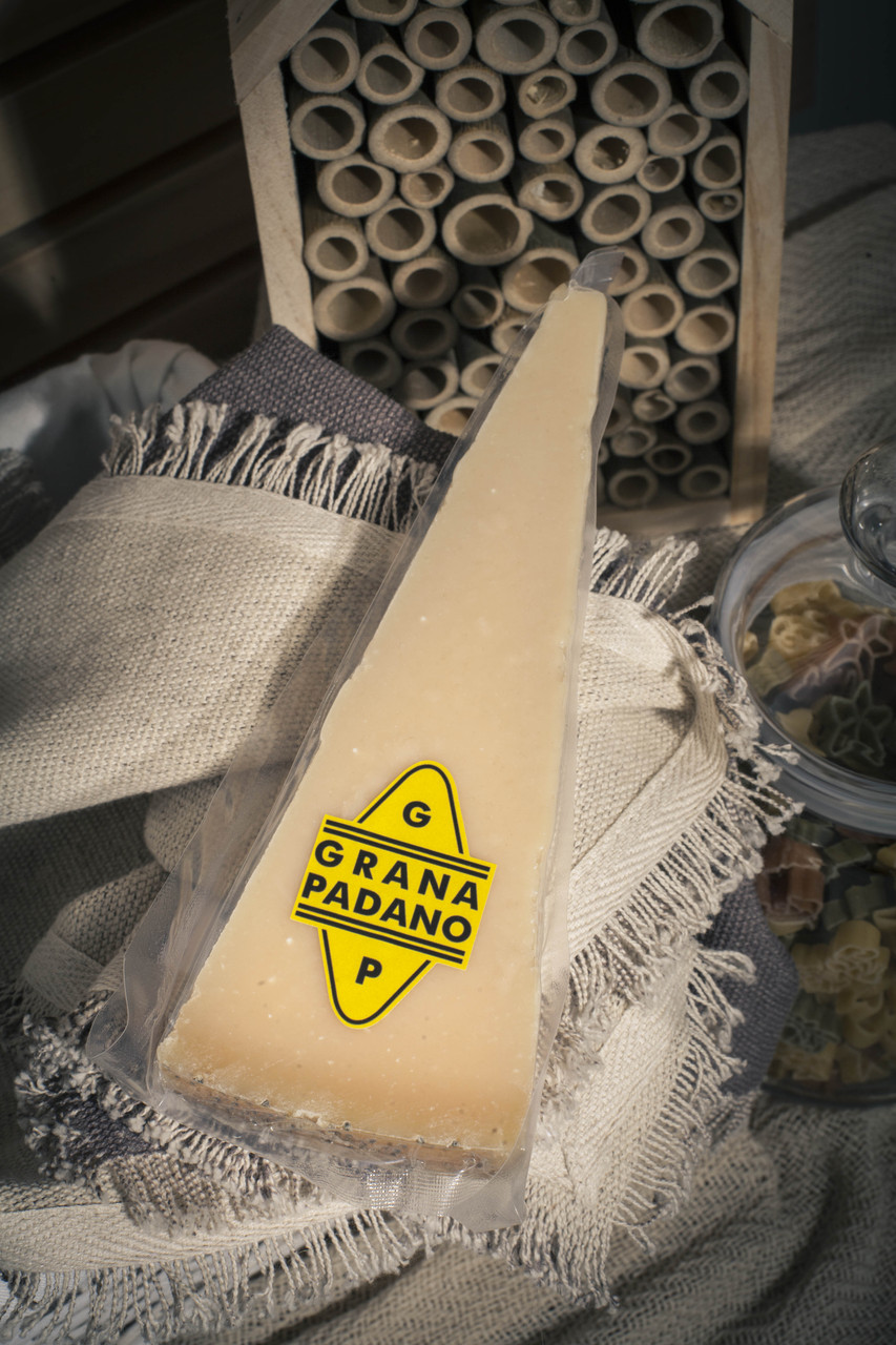 Сир 🧀 Grana Padano 170 гр. Італія