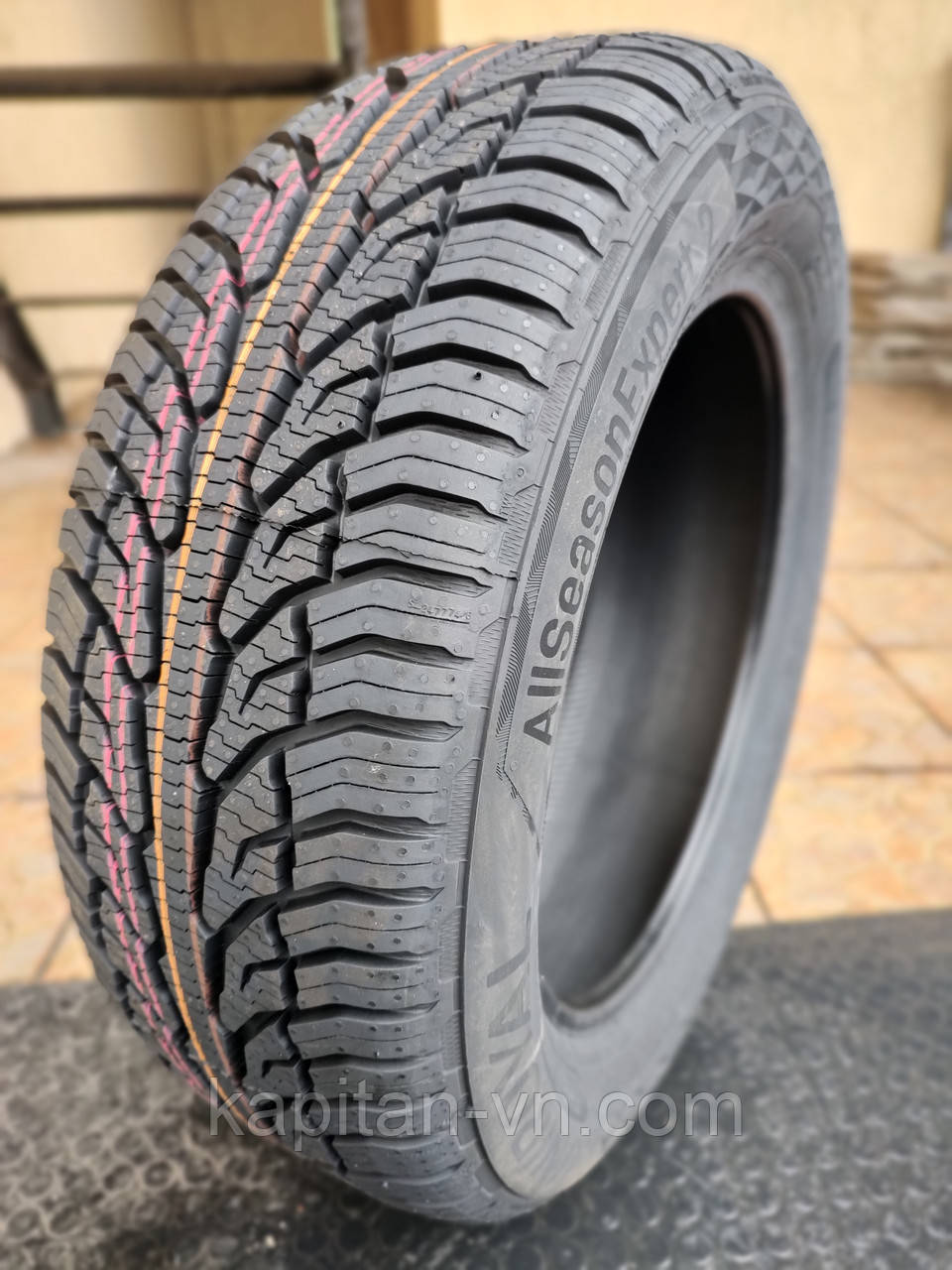 Шина 195/60R15 88H AllSeasonExpert 2 Uniroyal зима, літо - фото 1 - id-p1756912527