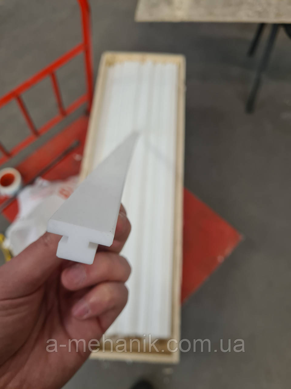 Напрамні з фторопласту, фото 1