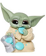 Фигурка StarWars The Mandalorian Baby Bounties Cookie Eating MiniFigures Yoda Мандалорец Йода 6 см WST SW BBCE