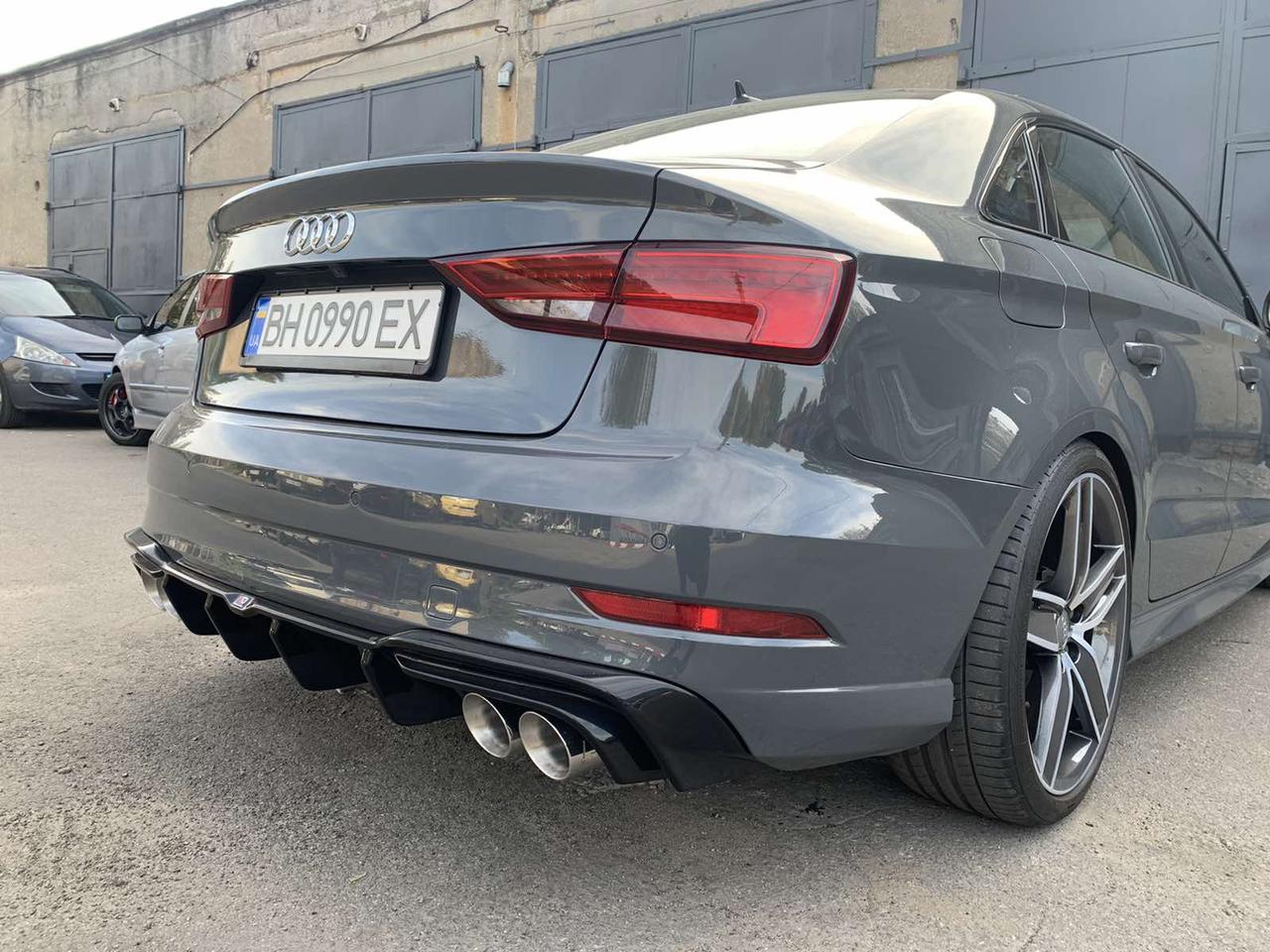 Дифузор Audi S3 8V / A3 S-line Sedan (16-20) елерон тюнінг обвіс