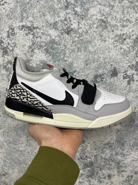 Jordan legacy 312 store low tech grey