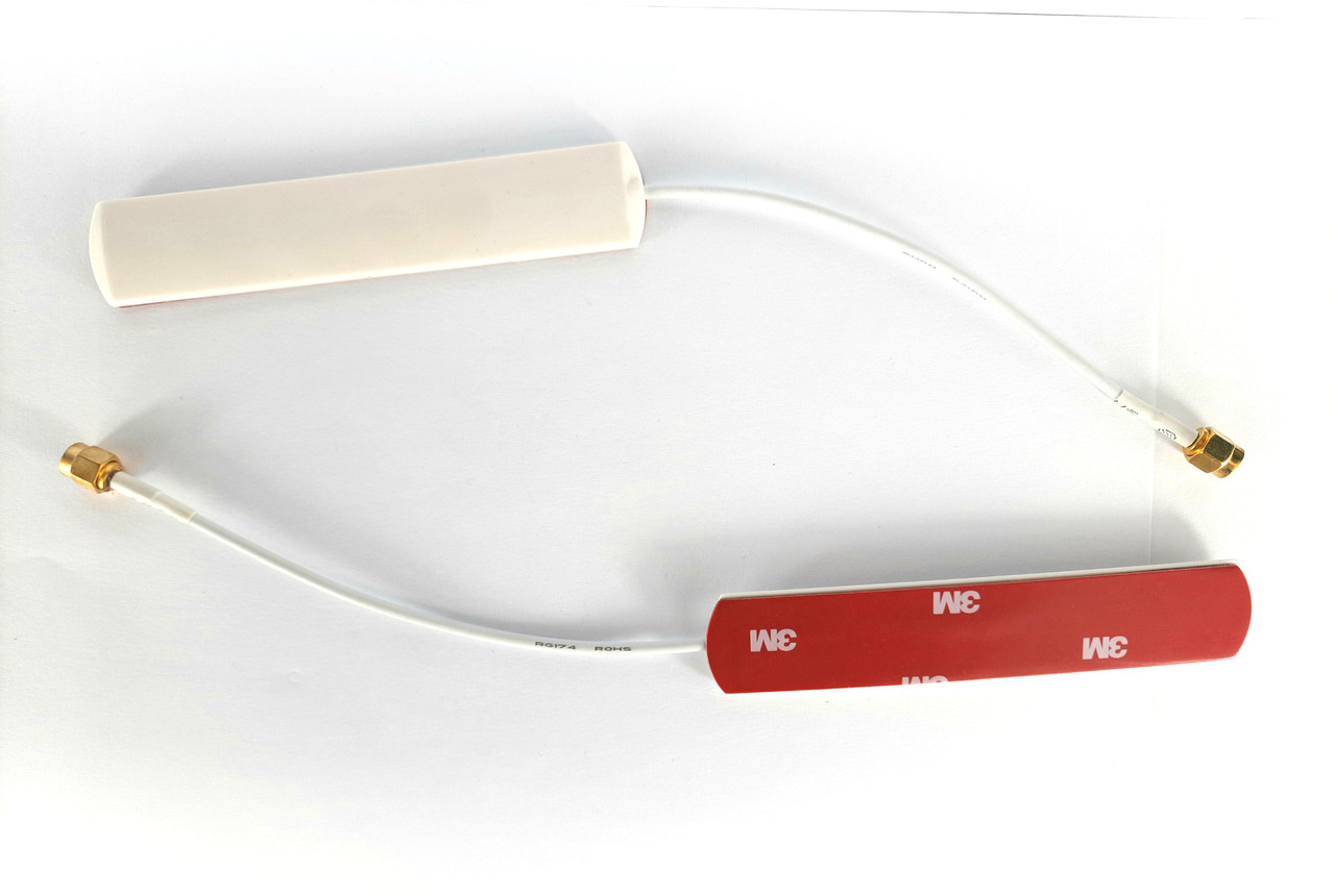 Патч антенна 2G 3G 4G LTE Wi-Fi 700-2100 МГц с SMA-male (папа), 3 дБ ...