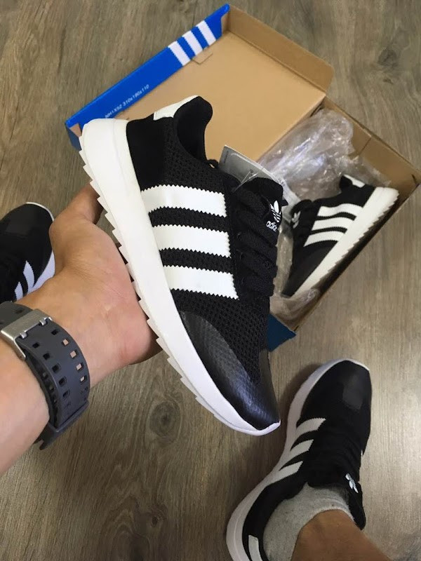 Купить Мужские и женские кроссовки Adidas адидас, цена 1800 ₴ — Prom.ua ...