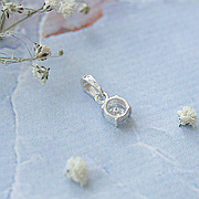 Срібна підвіска кристал в оправі