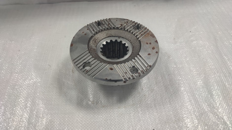 Фланець МОД середнього моста 6520 (круглий, 4 отвори) КамАЗ 6520-2502037, фото 1