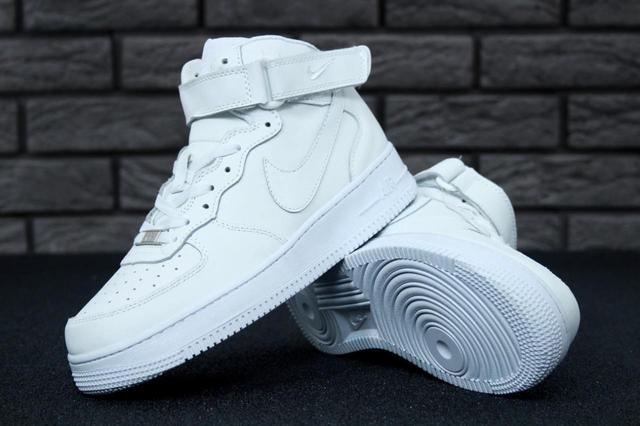 Кожаные кроссовки Nike Air Force 1 High White Белые фото