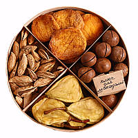 Подарочный набор орехов и сухофруктов в круглой коробке персик, груша сушеная, миндаль, макадамия