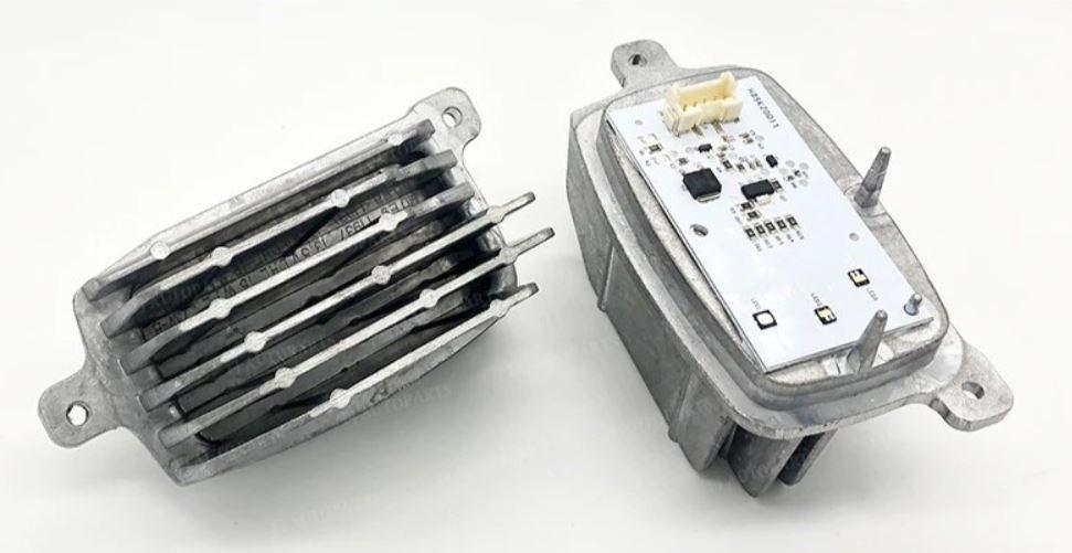 LED ХОДОВЫЕ ОГНИ ДХО DRL RENAULT MEGANE IV 285753299R / 285759447R
