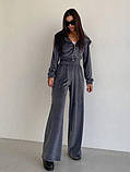 Модний велюровий костюм з укороченою кофтою і широкими штанами, фото 4