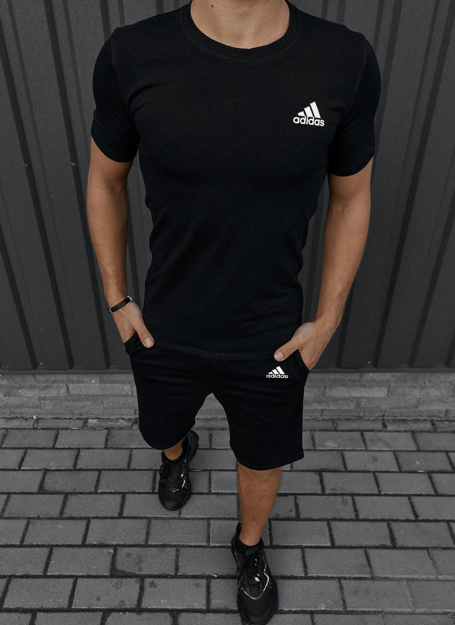 

Мужской спортивный костюм Adidas шорты и футболка повседневный летний костюмы на лето черный