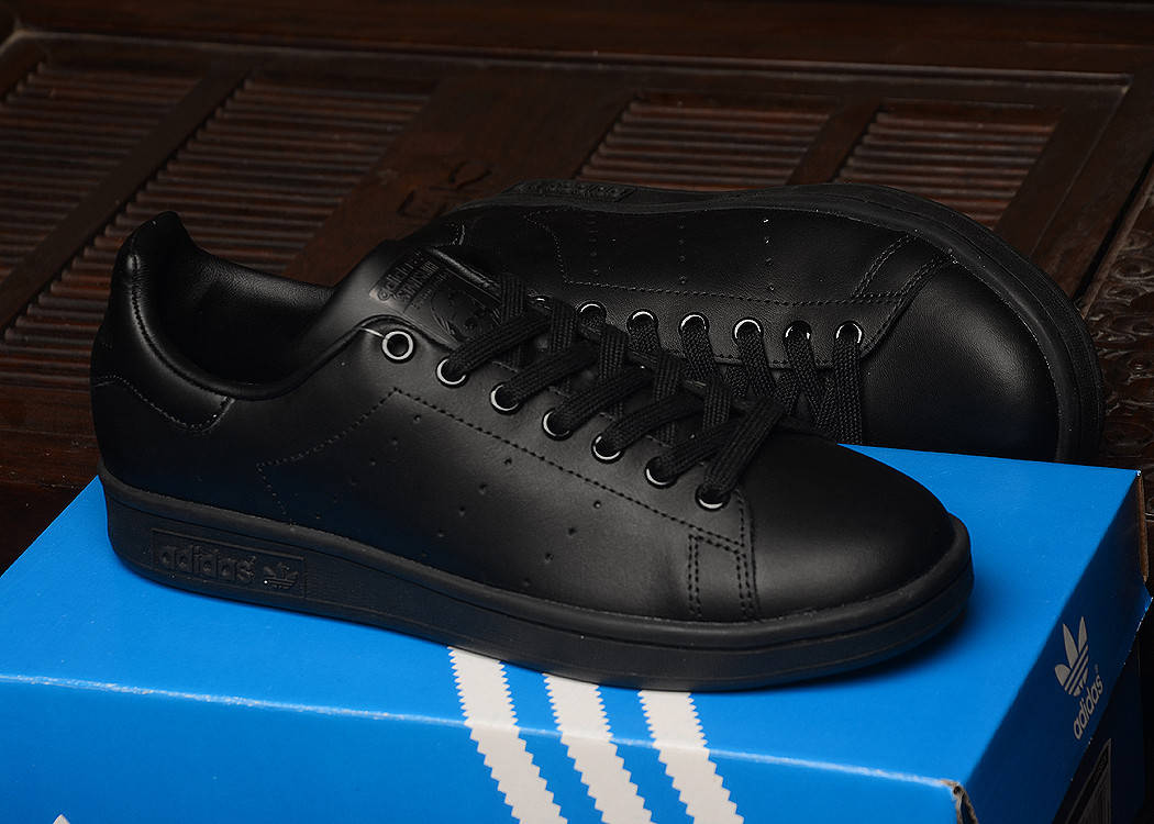 

Мужские кроссовки Adidas Stan Smith