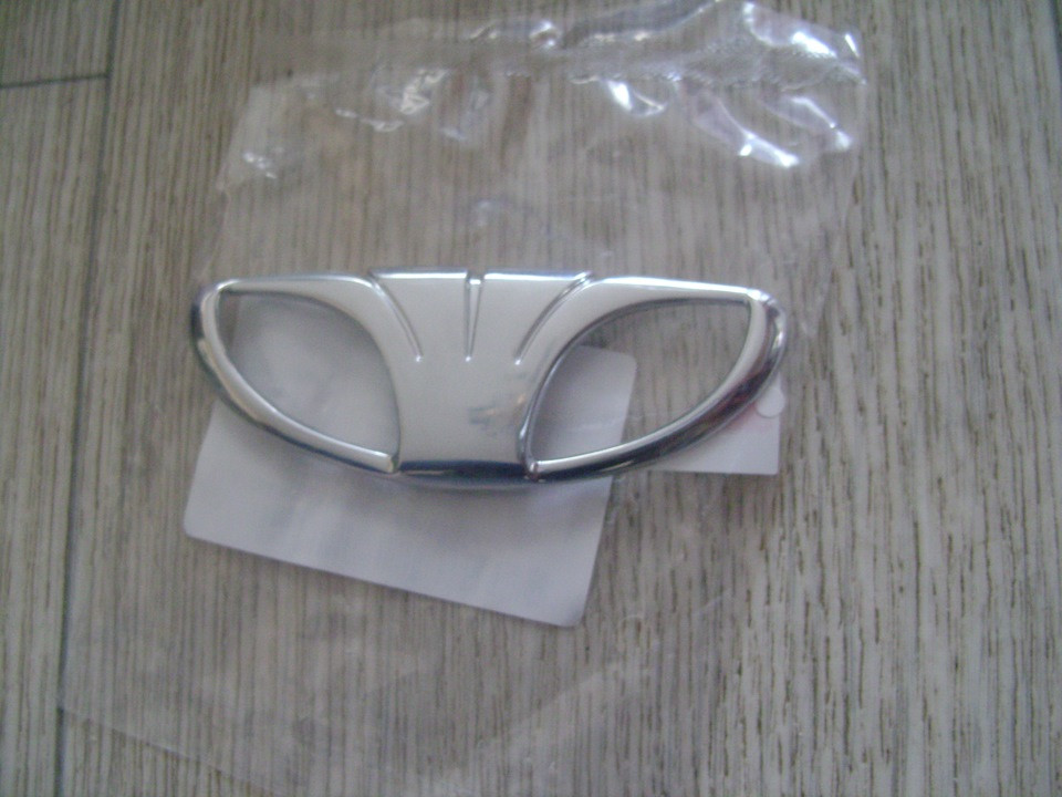 Емблема (корона) Ланос,Сенс на багажник GM 96303493