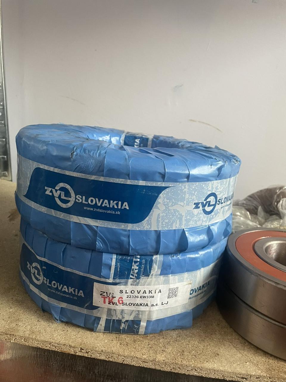 Купити Підшипник 22326 MBW33 (3626) виробництва ZVL Словакія