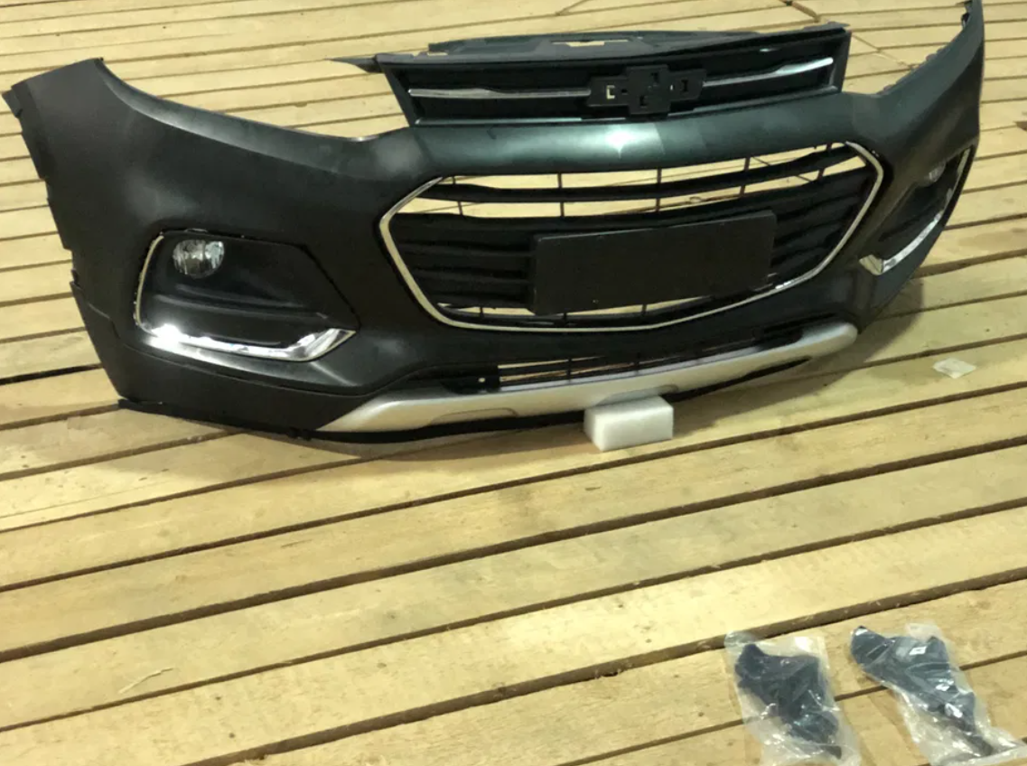 Бампер передній комплектний Chevrolet Trax 2017 2018 2019 2020, фото 1