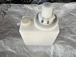 Бачок омивача ваз 2101 2102 2103 2103 2104 2105 2106 2121 21213 нива тайга старий зразок у зборі з мотором