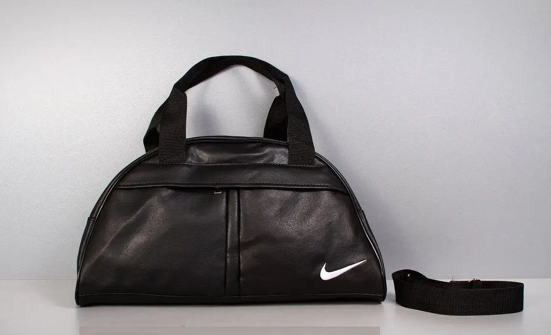 Спортивная фитнес сумка Nike из чёрной PU-кожи с белой нашивкой, Найк ( код: S035BO ) - фото 2 - id-p1526964822