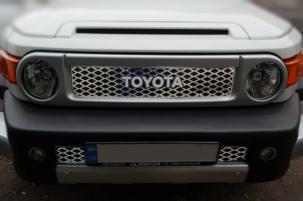 Хром накадки на решітку (нержавійка) для Toyota FJ Cruiser, фото 1