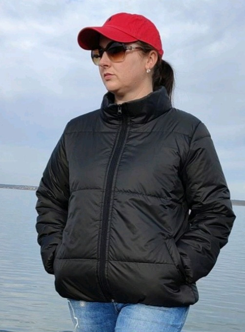 Жіноча куртка колір чорний пудра хакі мокко бежевий червоний коротка жіноча куртка весна різні кольори розміру