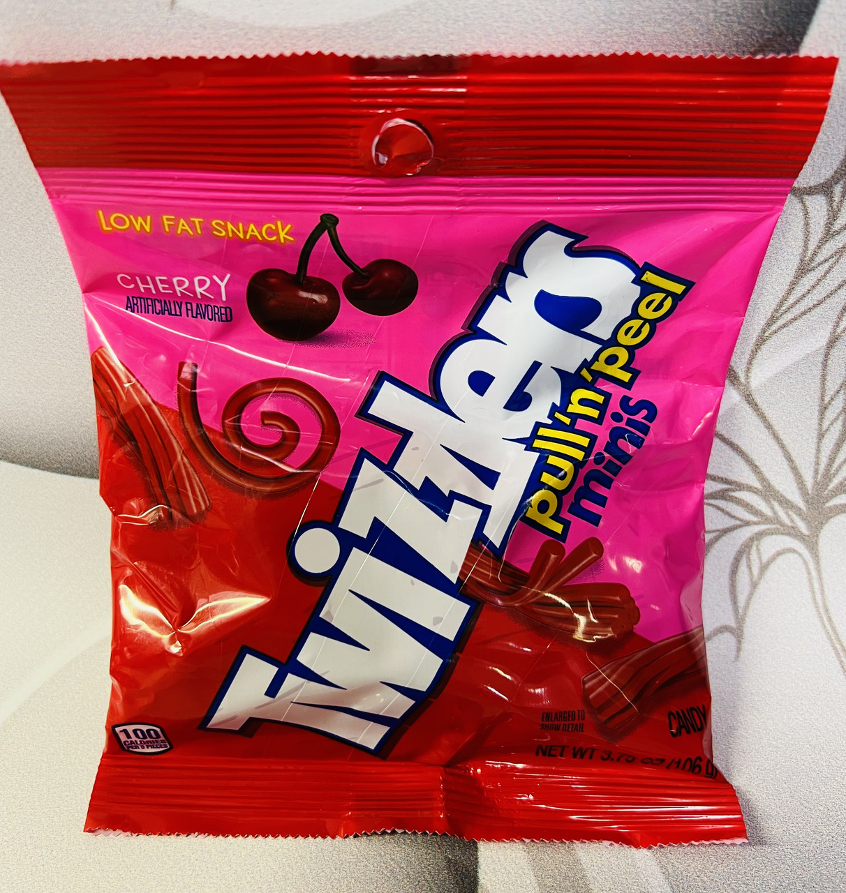 Желейні цукерки ниточки Twizzlers Вишня