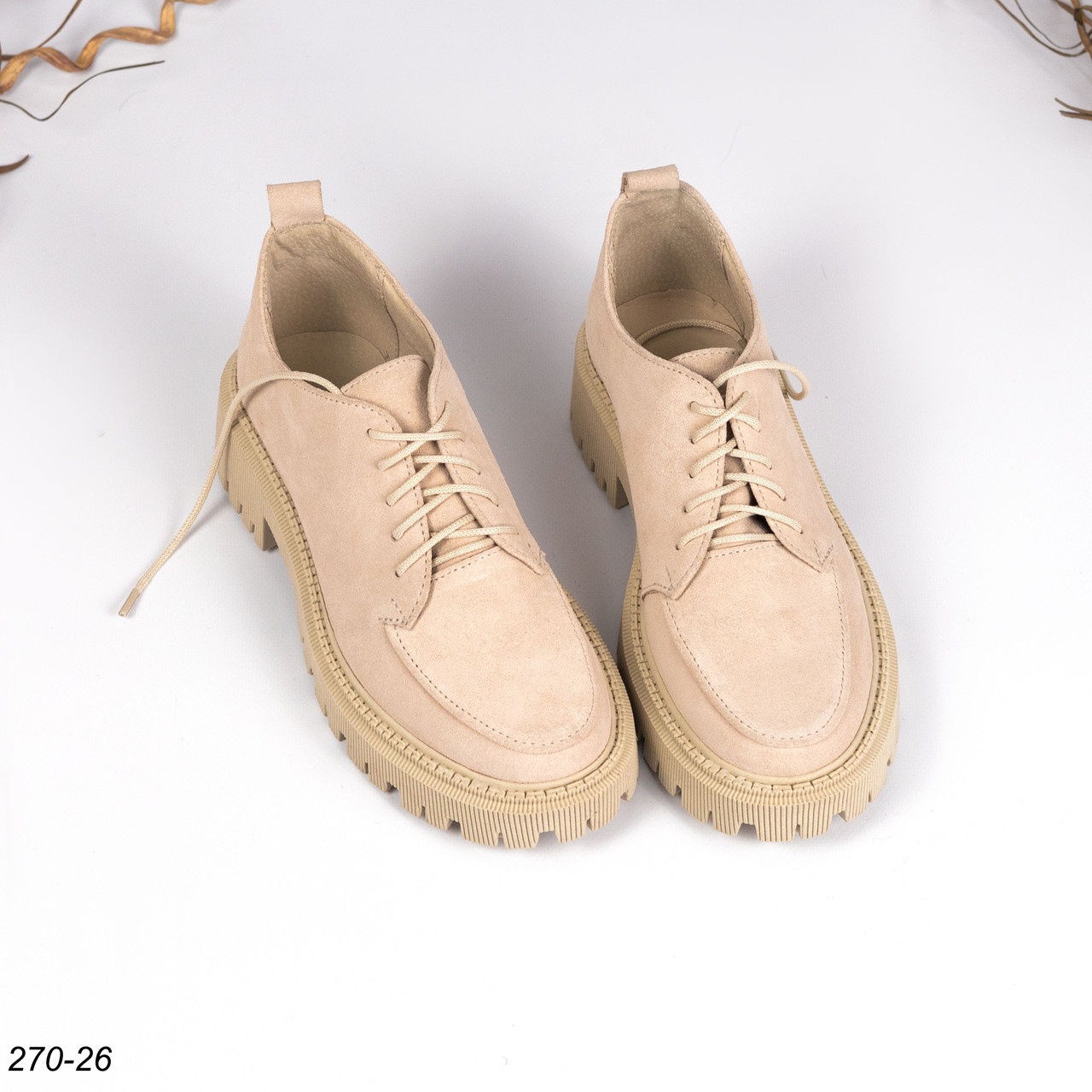 Замшеві жіночі туфлі бежеіого кольору, фото 1