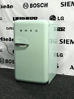 Ретро холодильник минибар SMEG FAB10HRPG5