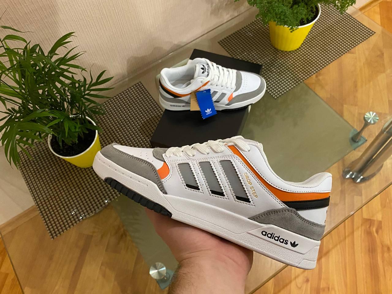 Чоловічі кросівки Adidas Drop Step (біло-сірі з жовтогарячим) D312 стильні гарні спортивні демісезонні top