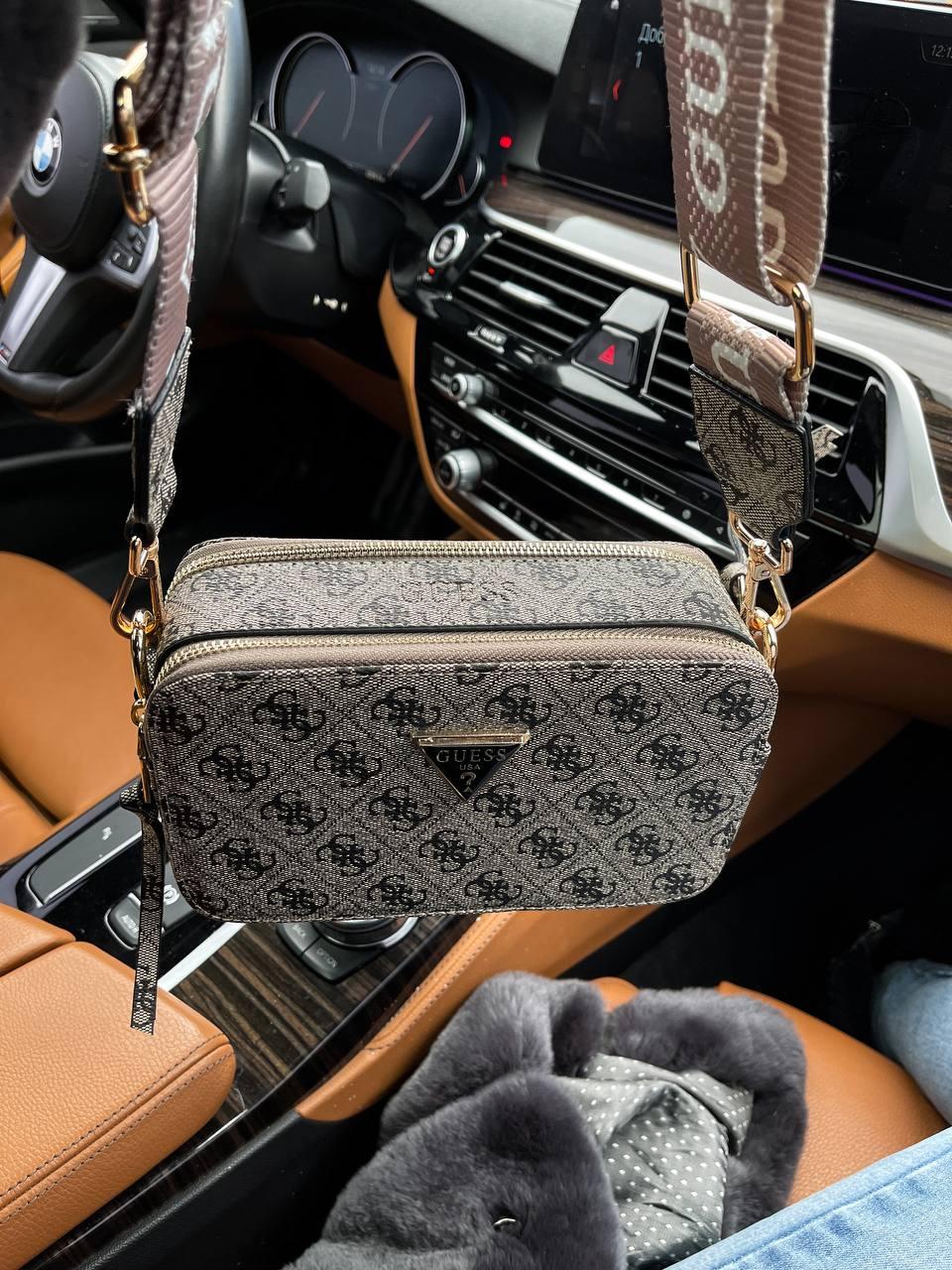 Жіноча подарункова сумка клатч Guess (сіра) art0271 стильна маленька сумочка на широкому довгому ремені top