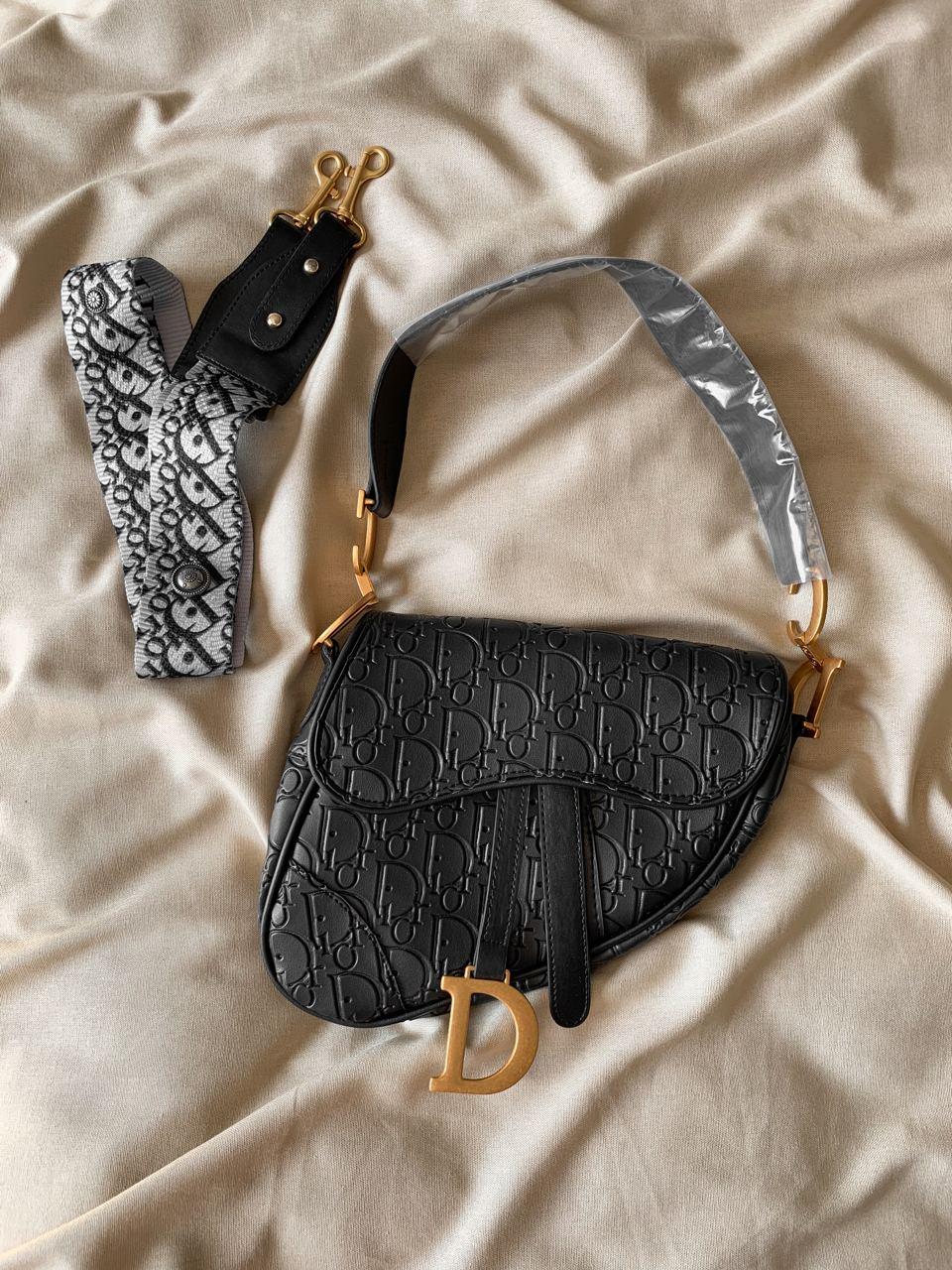 Жіноча мінісумка клатч Dior Saddle Black (чорна) AS018 красива стильна не стандартна з монограмою top