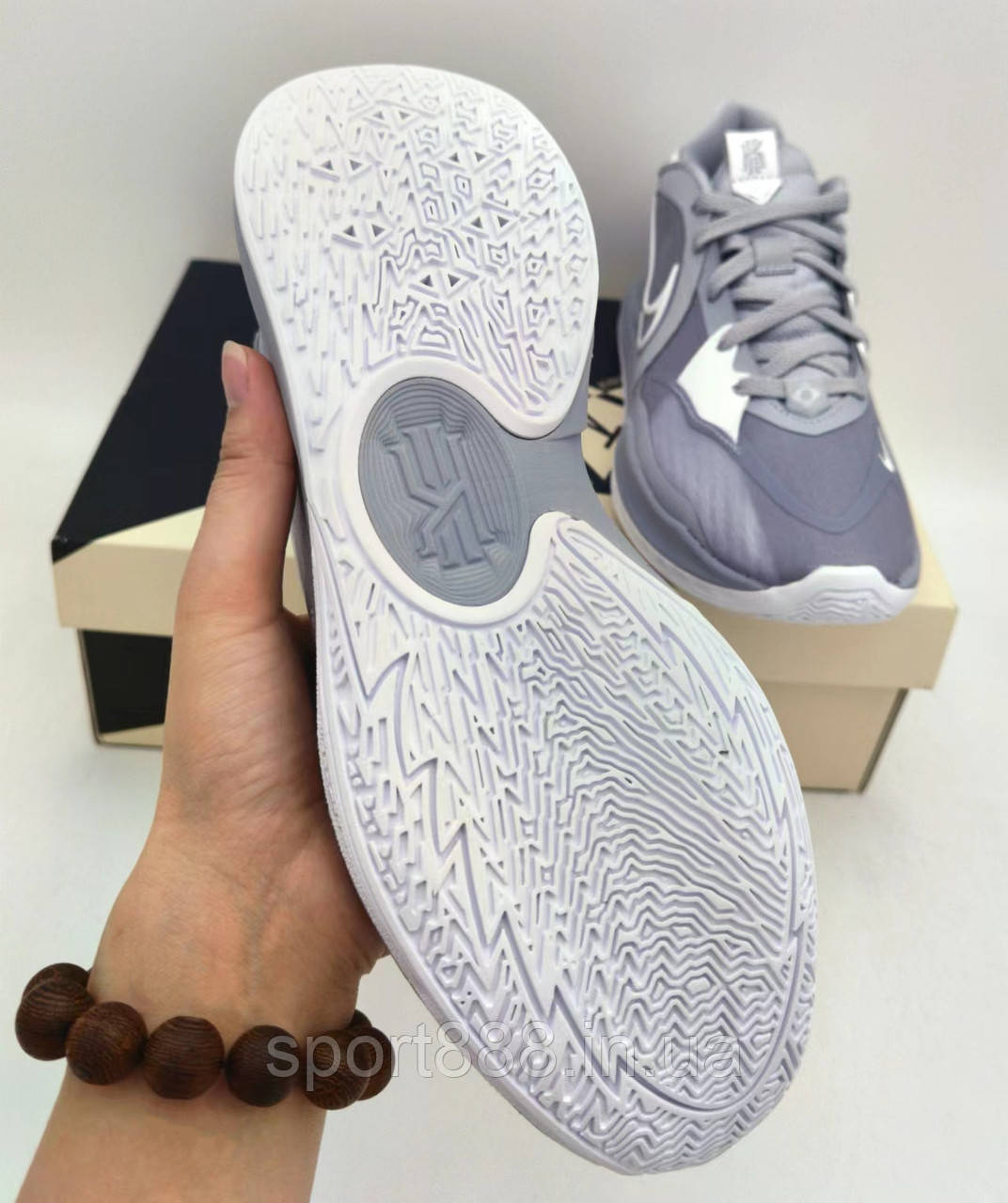 Kyrie 2025 5 wolf