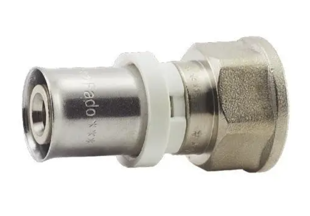 Прес муфта внутрішня FADO 20x1/2