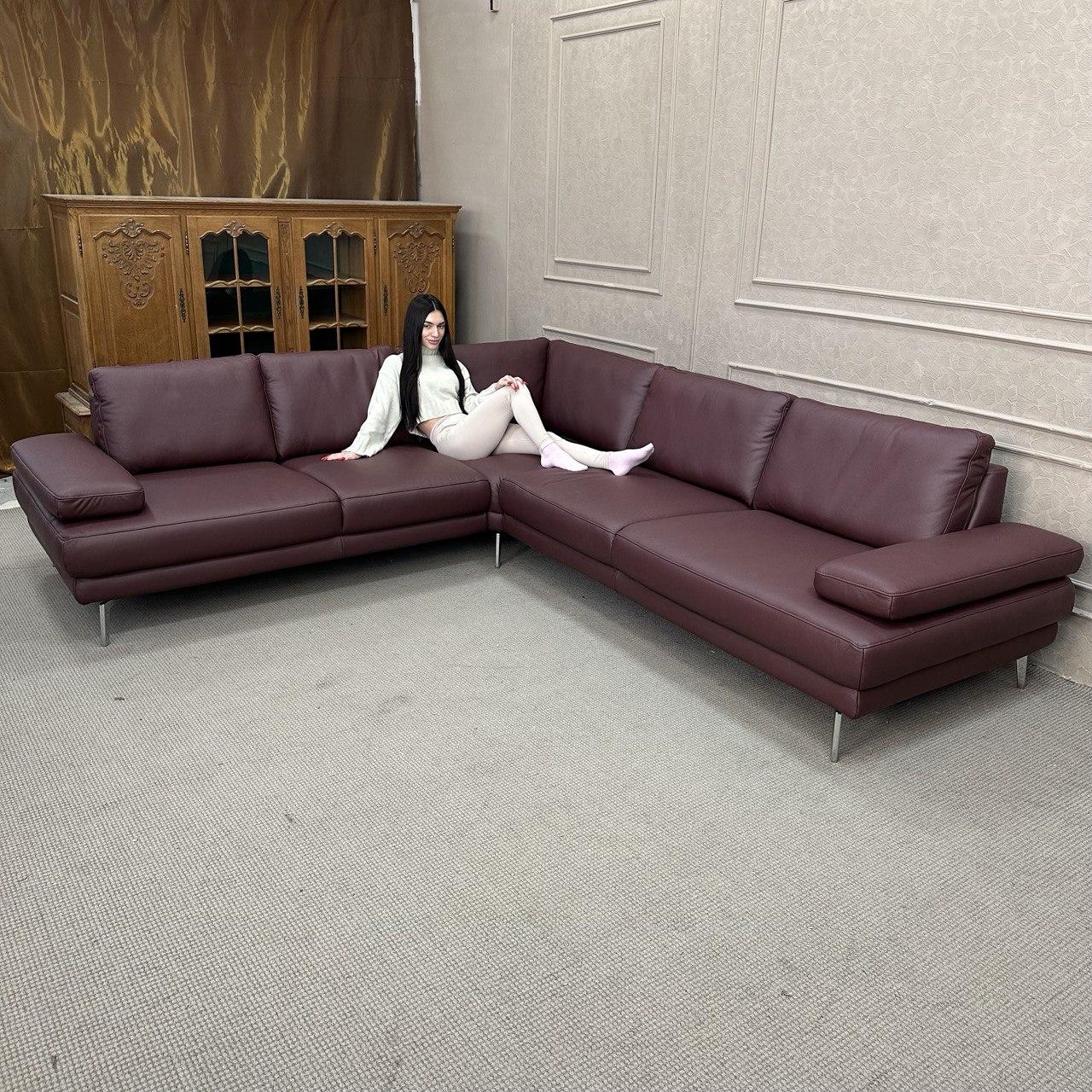 Кутовий шкіряний не розкладний диван Німеччина, фото 1