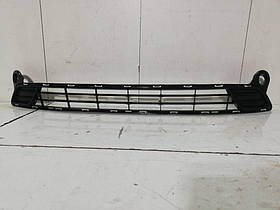 Решітка переднього бампера Peugeot 301 9676954180