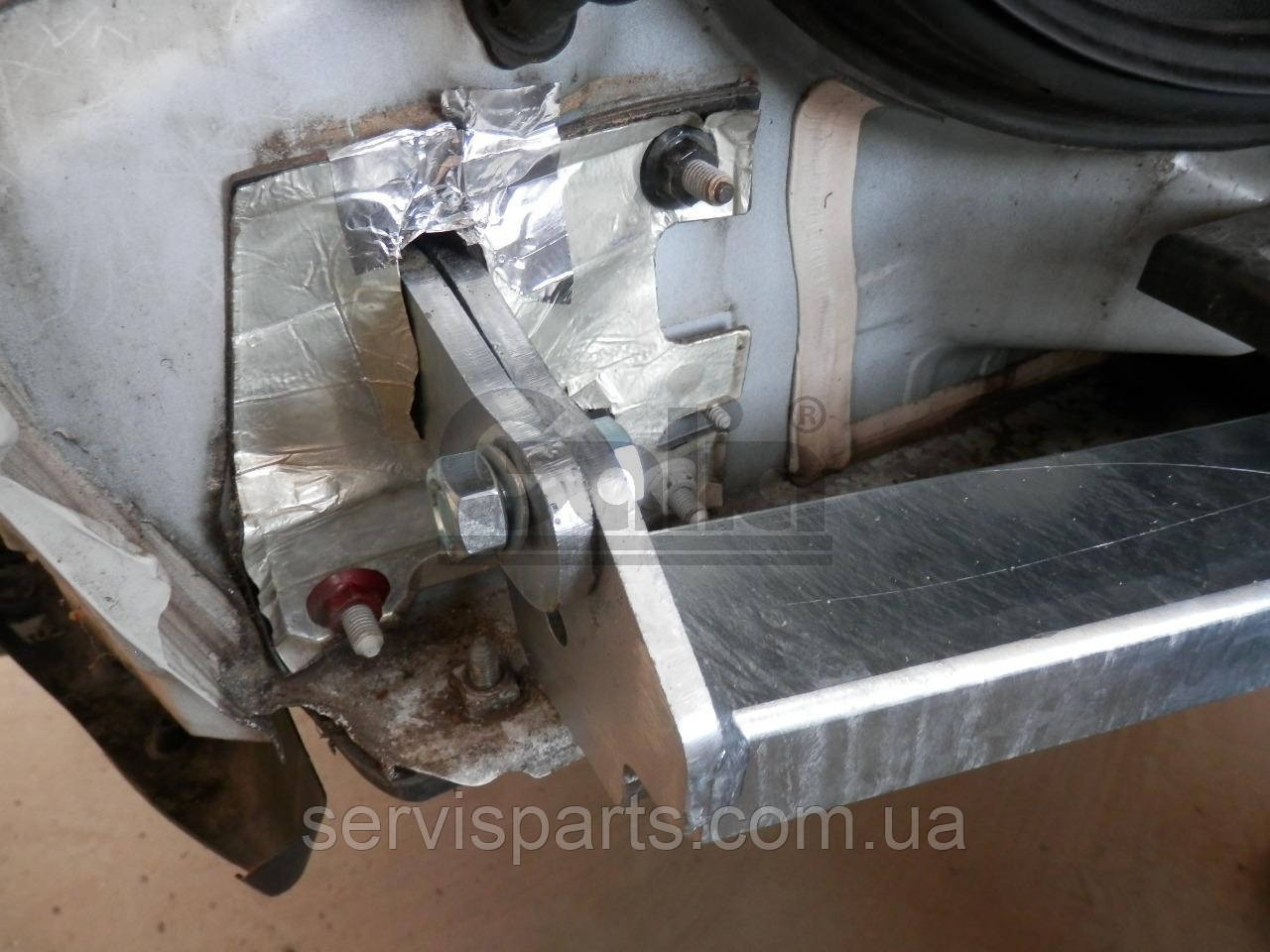 Оцинкованный фаркоп на Renault Megane II 2003-2009 (седан и универсал) - фото 8 - id-p1783277409