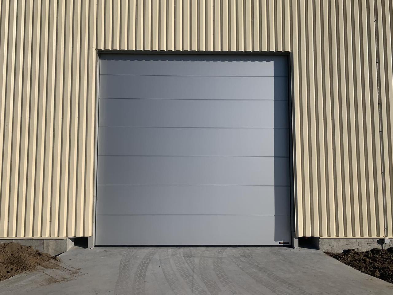 Гаражные секционные ворота RenoMatic 3000x3000 мм (Ворота для гаража) - фото 7 - id-p1783555220