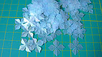 Упаковка пайеток. Голубые, тисненные, цветок, 15 мм, 5 грамм
