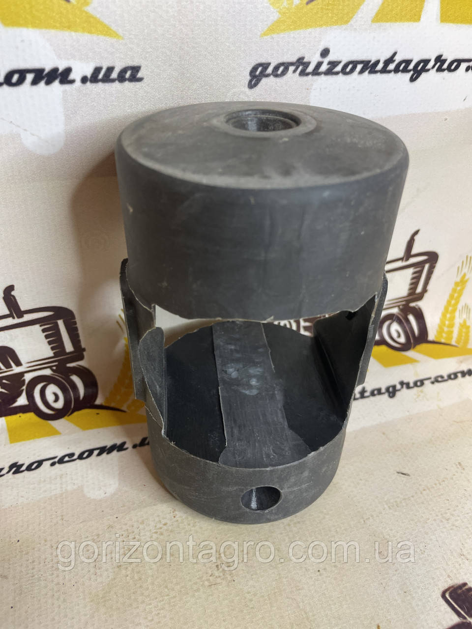 Поршень насоса Tolveri 120 л/м. Поршень на насос польського обприскувача Р-100