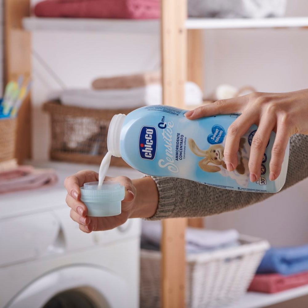 Пом`якшувач для тканин Chicco Sensitive Sweet Talcum 750 мл, фото 1