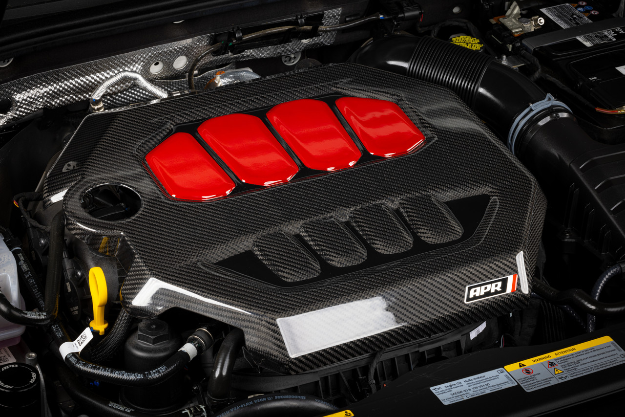 Клапанна кришка APR Golf Mk8 2.0T EA888.4 — CARBON