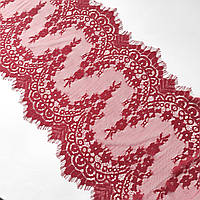 Ажурное французское кружево шантильи (с ресничками) красно-розового цвета, шир.32 см, длина купона 3,0 м.